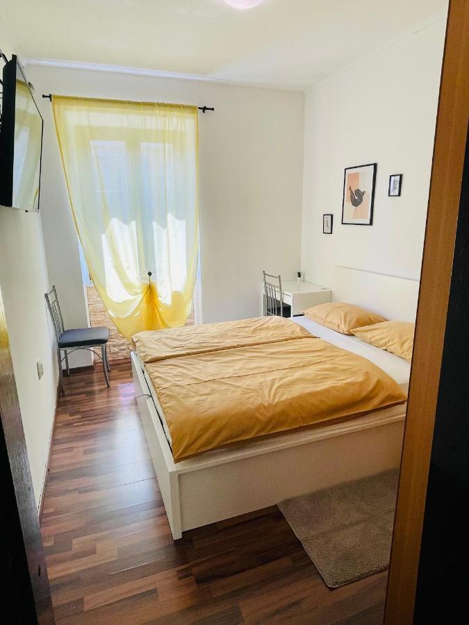 Apartman Three Queens غييكا المظهر الخارجي الصورة