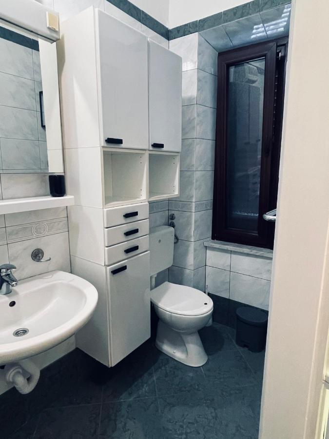 Apartman Three Queens غييكا المظهر الخارجي الصورة